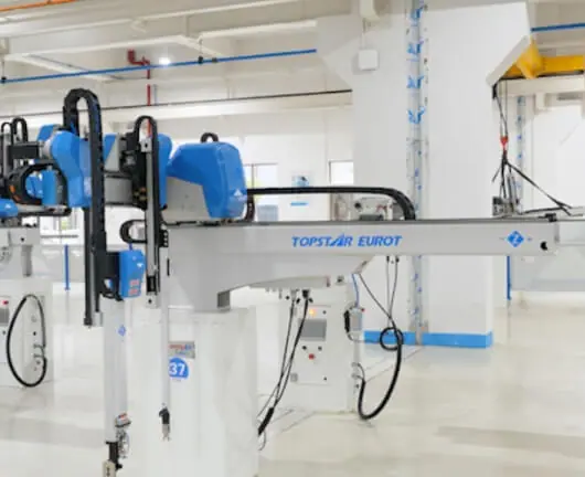injection molding robot 75.jpg