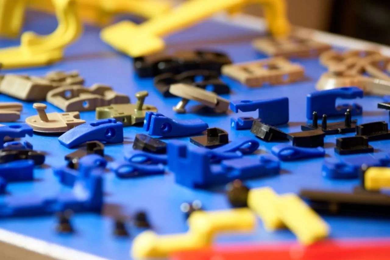 precision injection molding 1