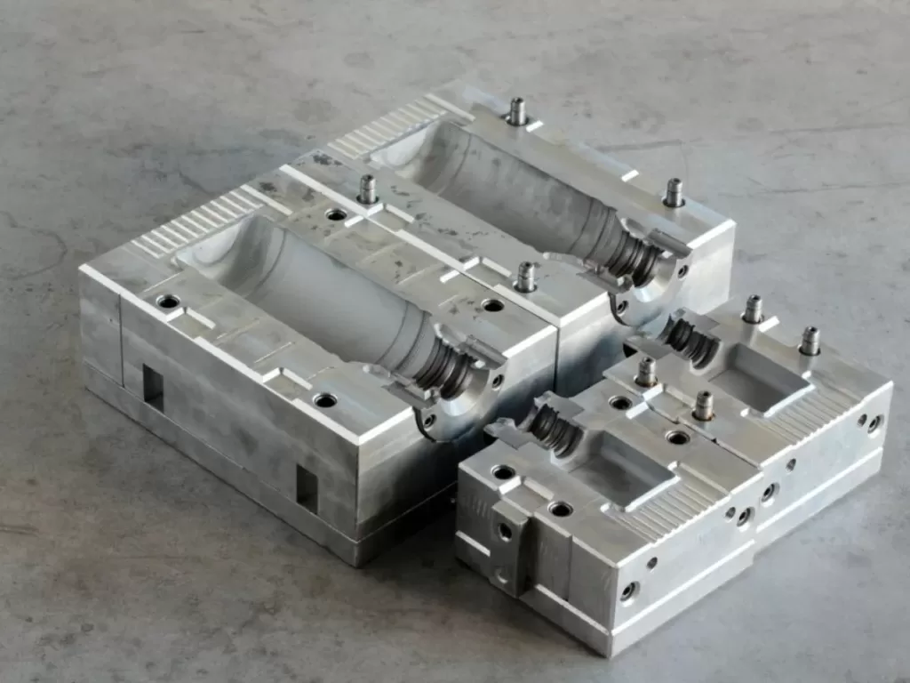 Injection molding 1