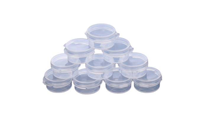 Plastic cosmetic case